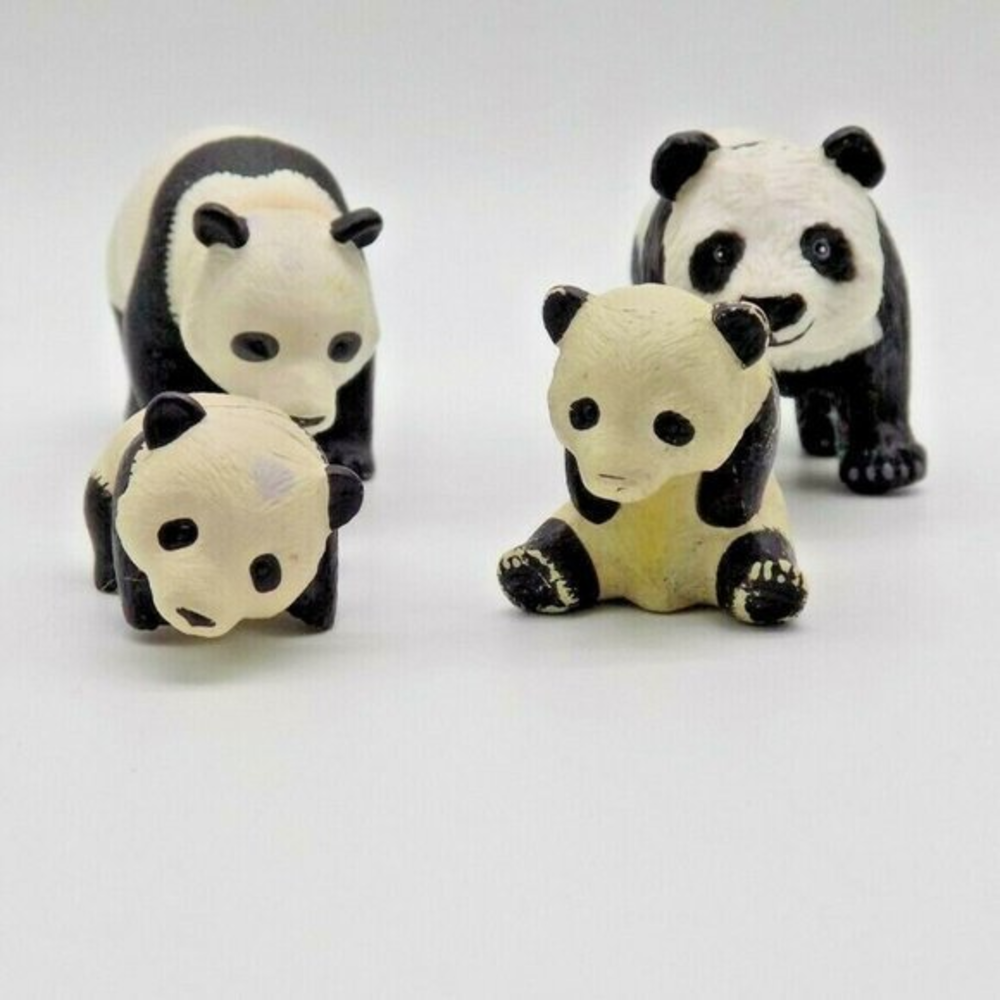Vintage Tomy Safari Ltd Panda Bear Figurine Set Miniature Animal Toy Lot of 4